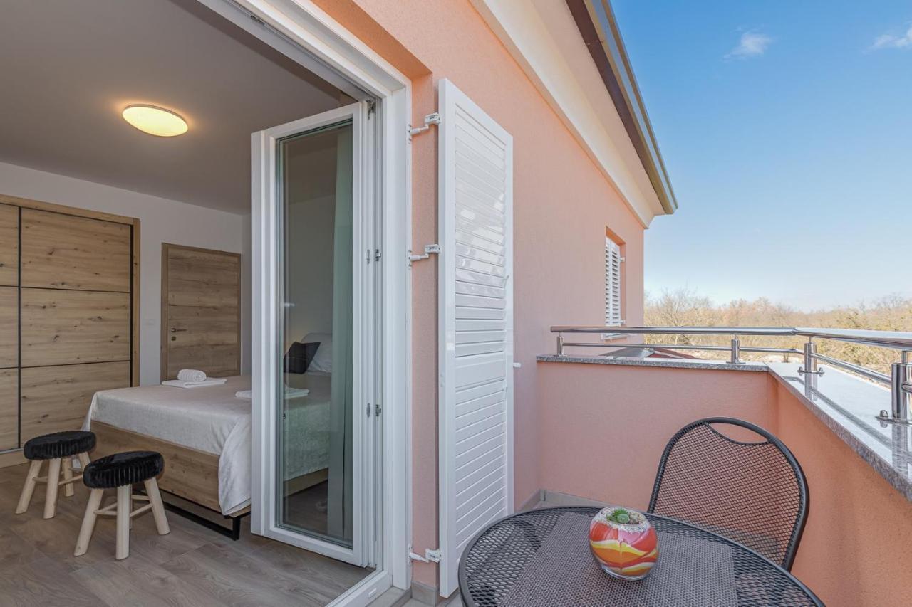Holiday House Sunset Bale Exterior foto